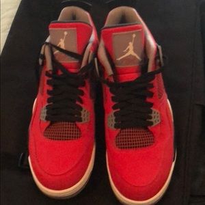 Dead stock toro 4s size 12